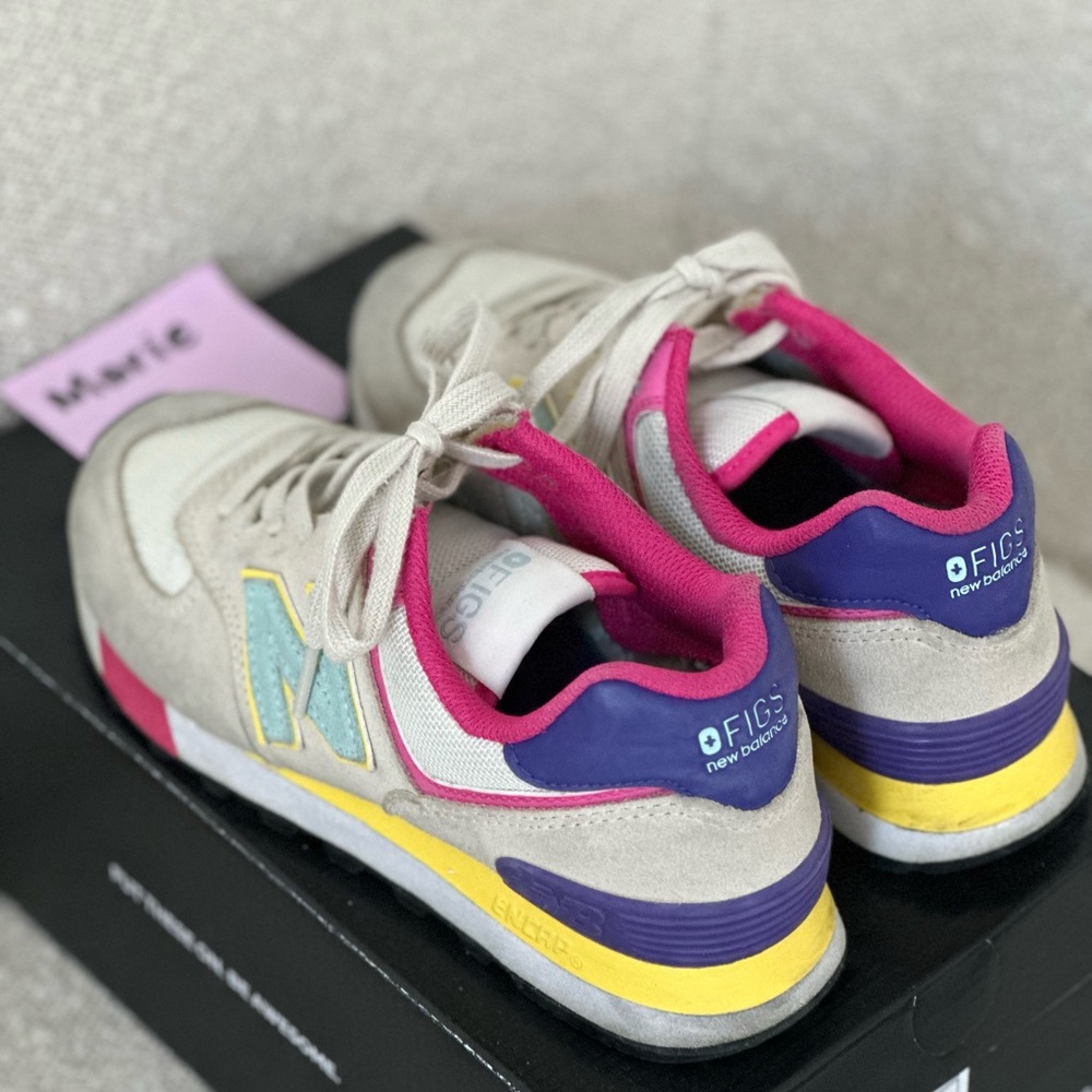 FIGS New Balance Women's 574 - Size 6.5 in Boulder